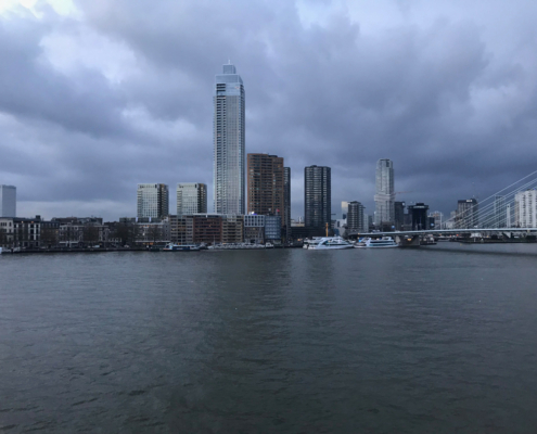 Blick auf die Skyline von Rotterdam