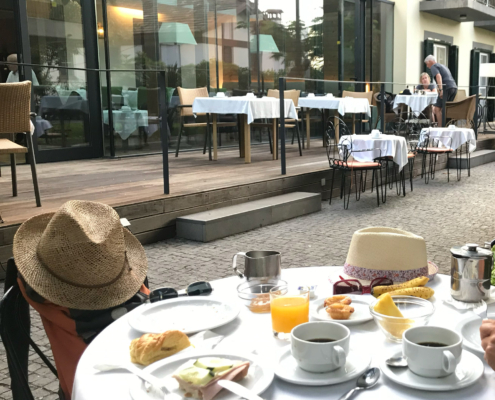 Frühstück auf der Terrasse der Vila Vicencia