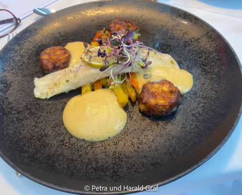 Petras Abendessen am ersten Tag. Sehr fein - hat gut geschmeckt. Petras Abendessen am ersten Tag. Sehr fein - hat gut geschmeckt.