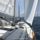 Segeln vor Kroatien. Wir fahren zusammen mit einem weiteren Schiff Richtung offenes Meer