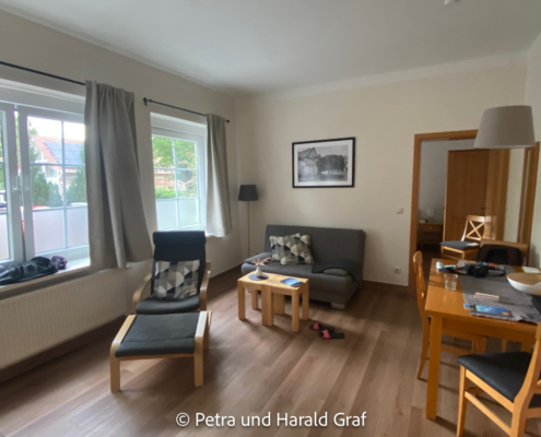 Unsere Suite – mit Couch und Liegesessel.