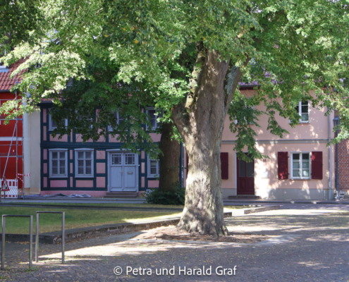 Zum Glück ist man in Röbel nicht auf die Idee gekommen, das historische Stadtbild großflächig durch moderne Architektur zu ersetzen.
