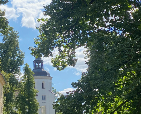 Die Johanniterkirche in Mirow – unser Zufluchtsort vor dem Trubel des Kunst- und Handwerkermarktes. Und zugleich der Ausgangspunkt für 146 Stufen nach oben.